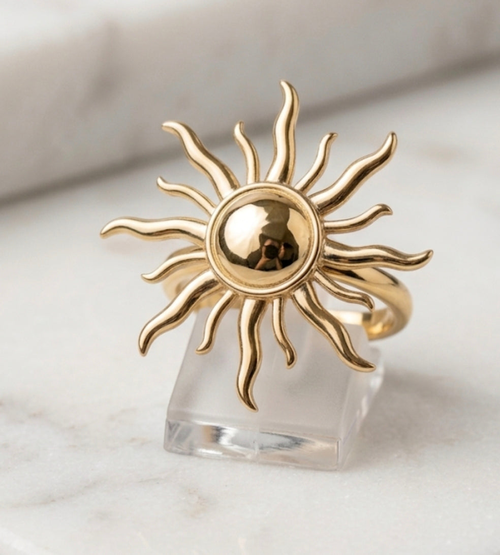 Bague Majestueuse "Astria" - Acier Doré