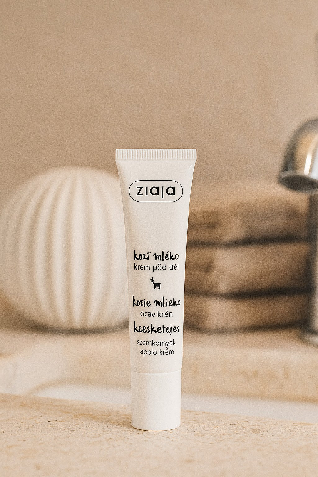 Soin Contour des Yeux Repulpant au Lait de Chèvre
